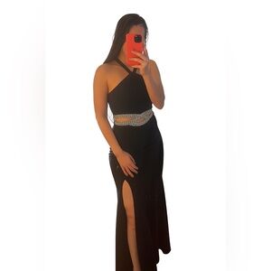 Elegant Black Evening Dress